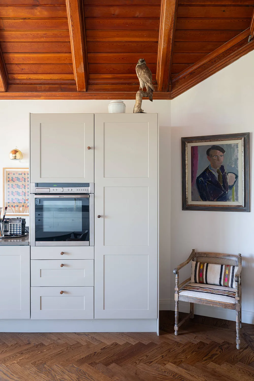 スウェーデンの湖畔にある、ナショナル・ロマンティック様式の美しいヴィラ - Gallery image 9