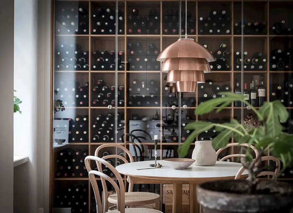 क्लासिक फ्रेमों में लगी पेंटिंगें एवं आधुनिक सजावट: गोथेनबर्ग में एक सुंदर अपार्टमेंट - Gallery image 14