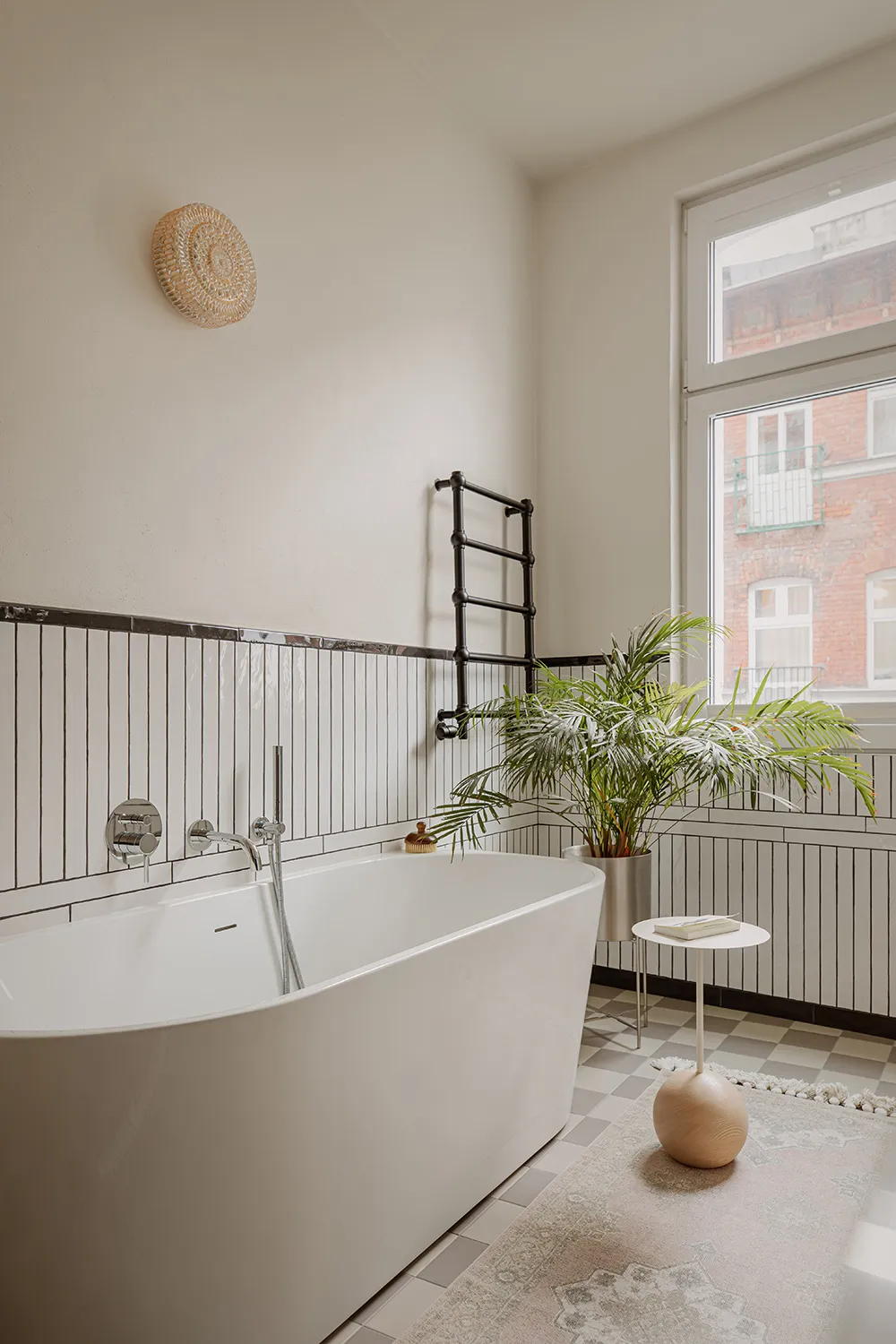 Elegant Modern Interior in a 100-Year-Old House in Gdansk - Gallery image 16