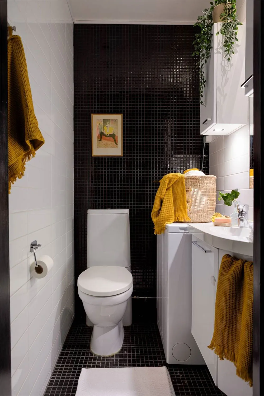 Терракотові стіни та темні акценти: нестандартна квартира в Стокгольмі (60 кв. м) - Gallery image 23