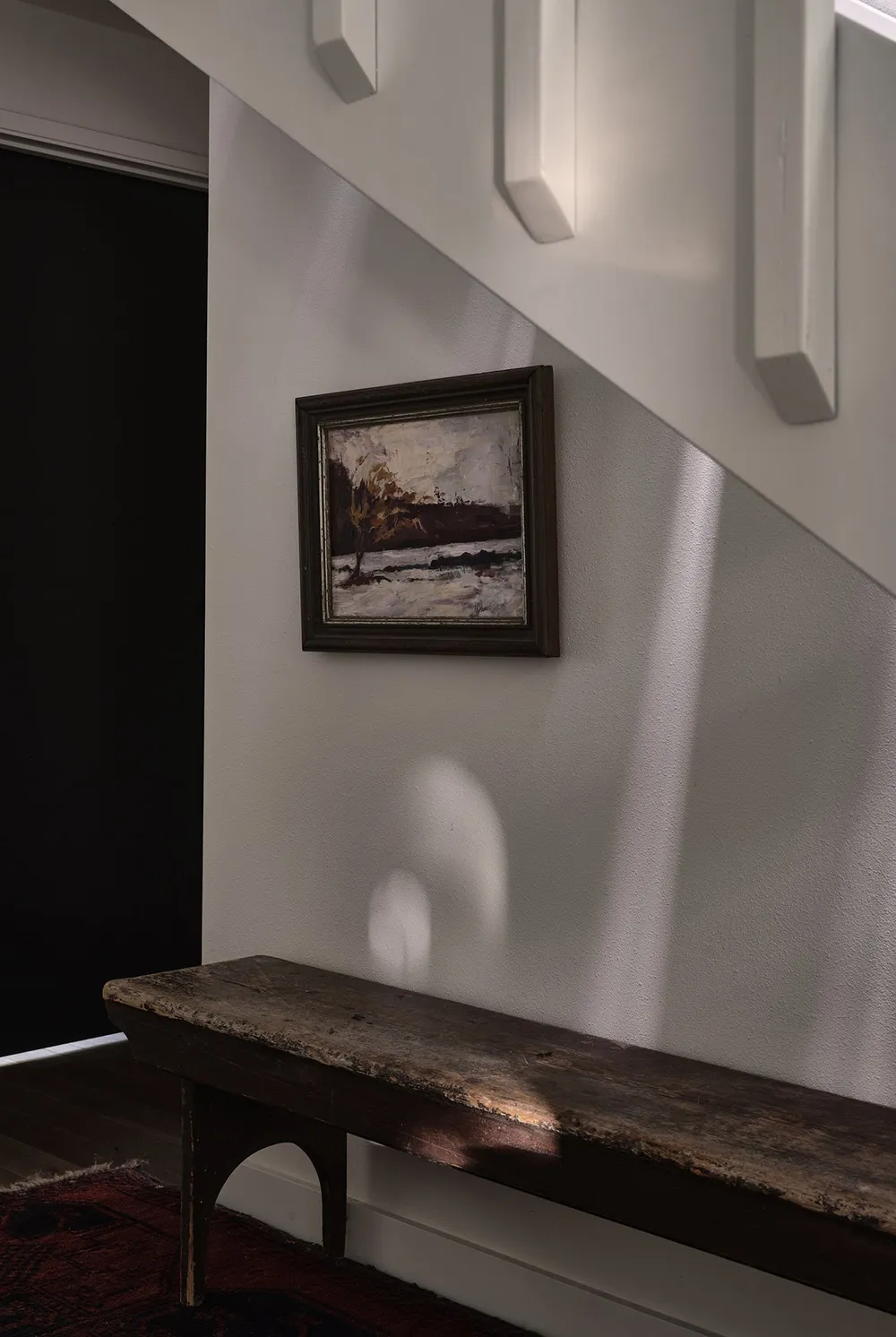 Стильный черный домик, затерянный в лесу - Gallery image 17