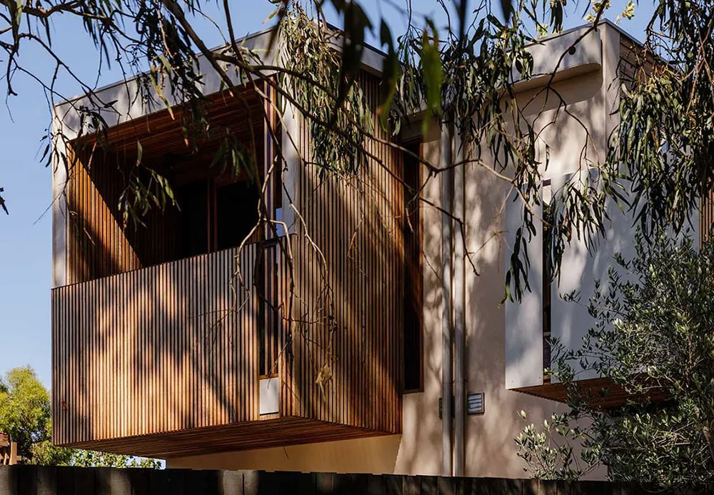 Madera y luz natural: acogedor hogar moderno en Melbourne - Gallery image 15