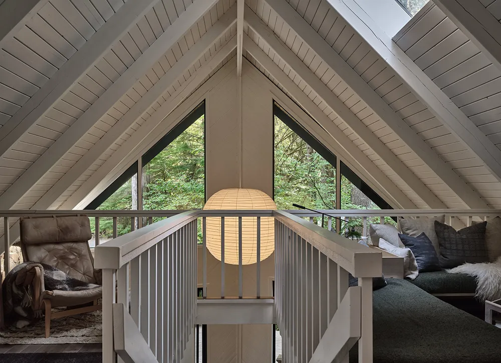 Стильный черный домик, затерянный в лесу - Gallery image 12