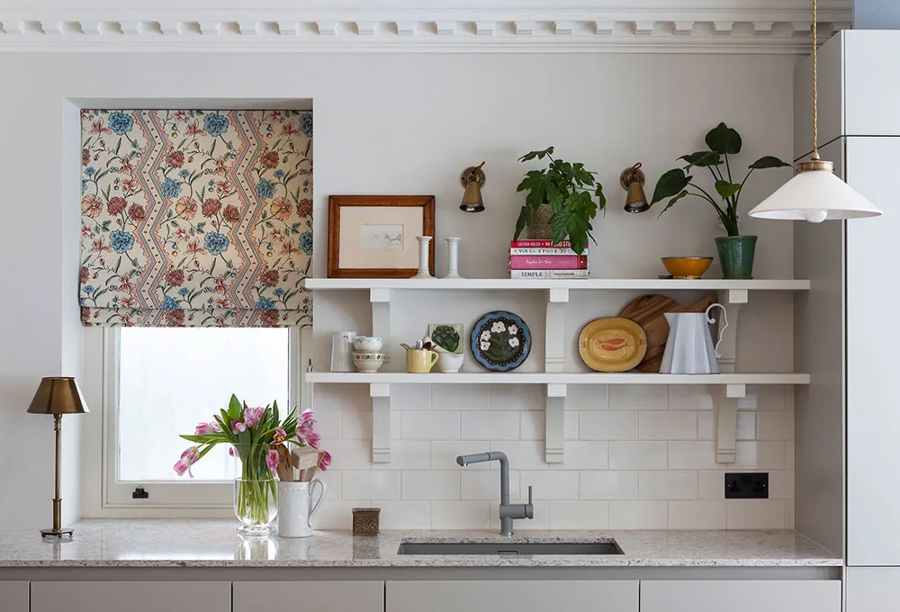 Piękne kolory w designie domu rodzinnego w Anglii - Gallery image 4