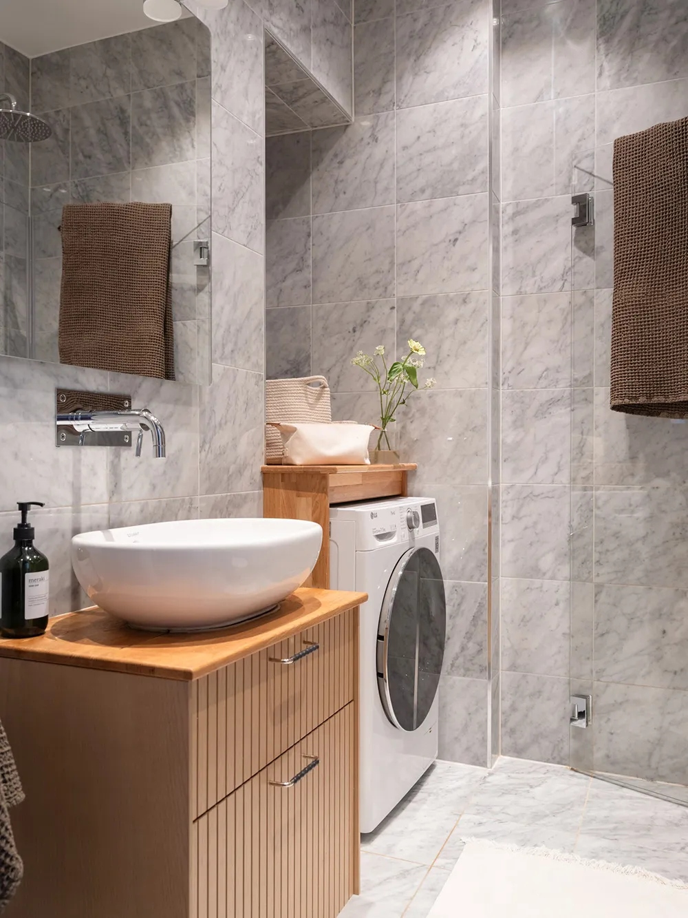 Espacio y luz: un interior agradable en Estocolmo (74 m²) - Gallery image 20