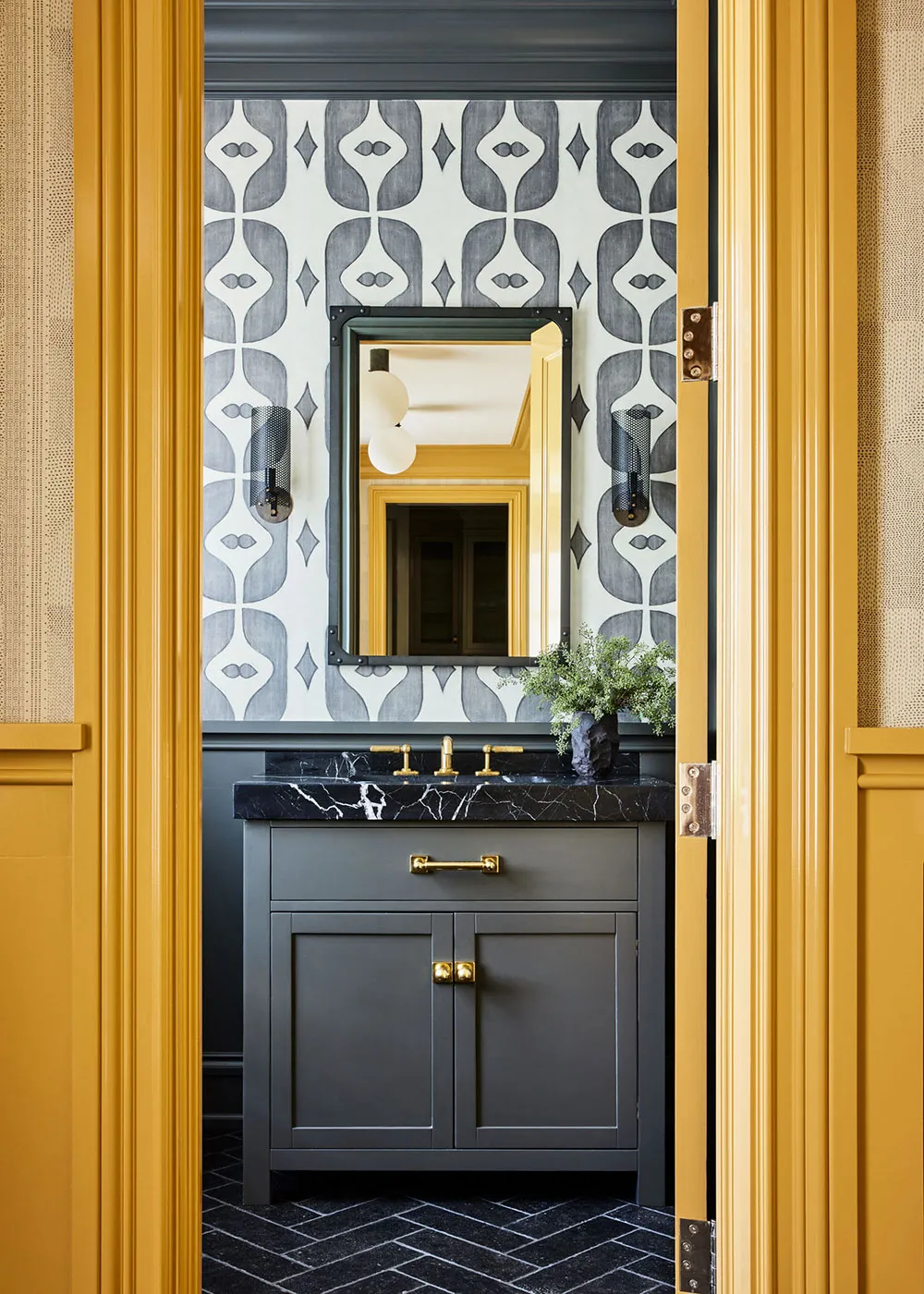 Diseño moderno refinado con soluciones atrevidas: townhouse en el tranquilo centro de Nueva York - Gallery image 13