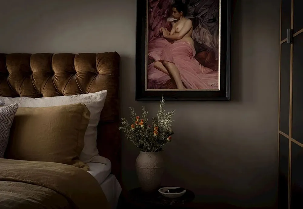 क्लासिक फ्रेमों में लगी पेंटिंगें एवं आधुनिक सजावट: गोथेनबर्ग में एक सुंदर अपार्टमेंट - Gallery image 18