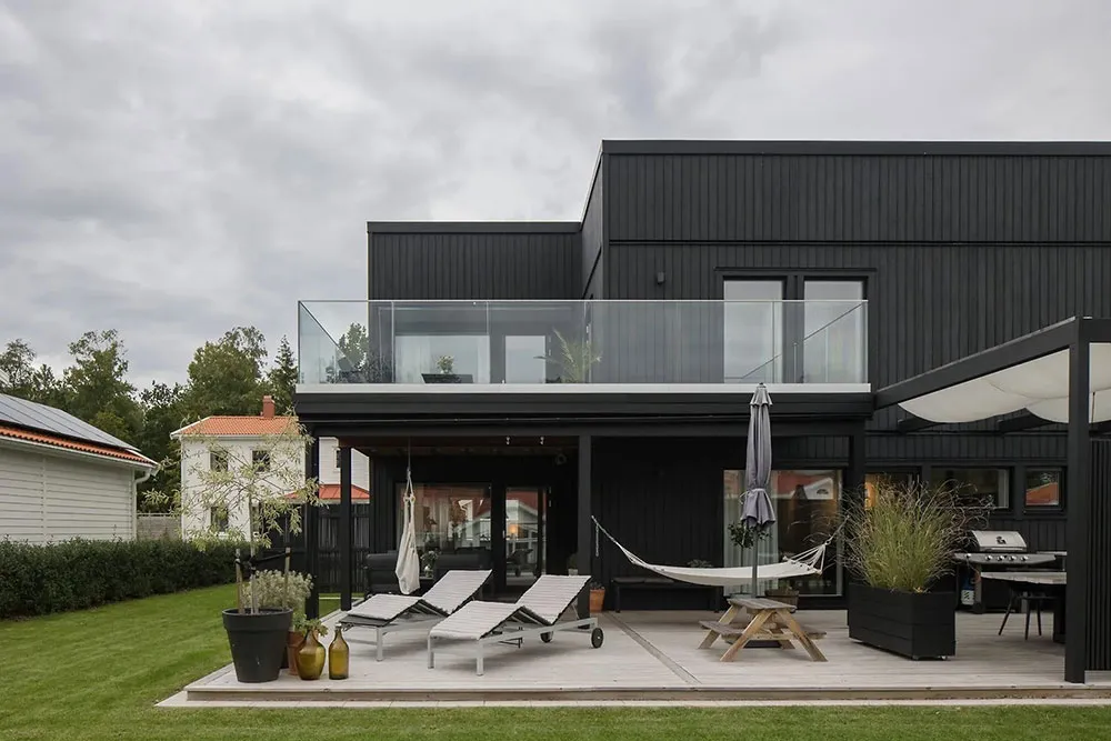 Cottage de campagne moderne avec deuxième lumière en Suède - Gallery image 20