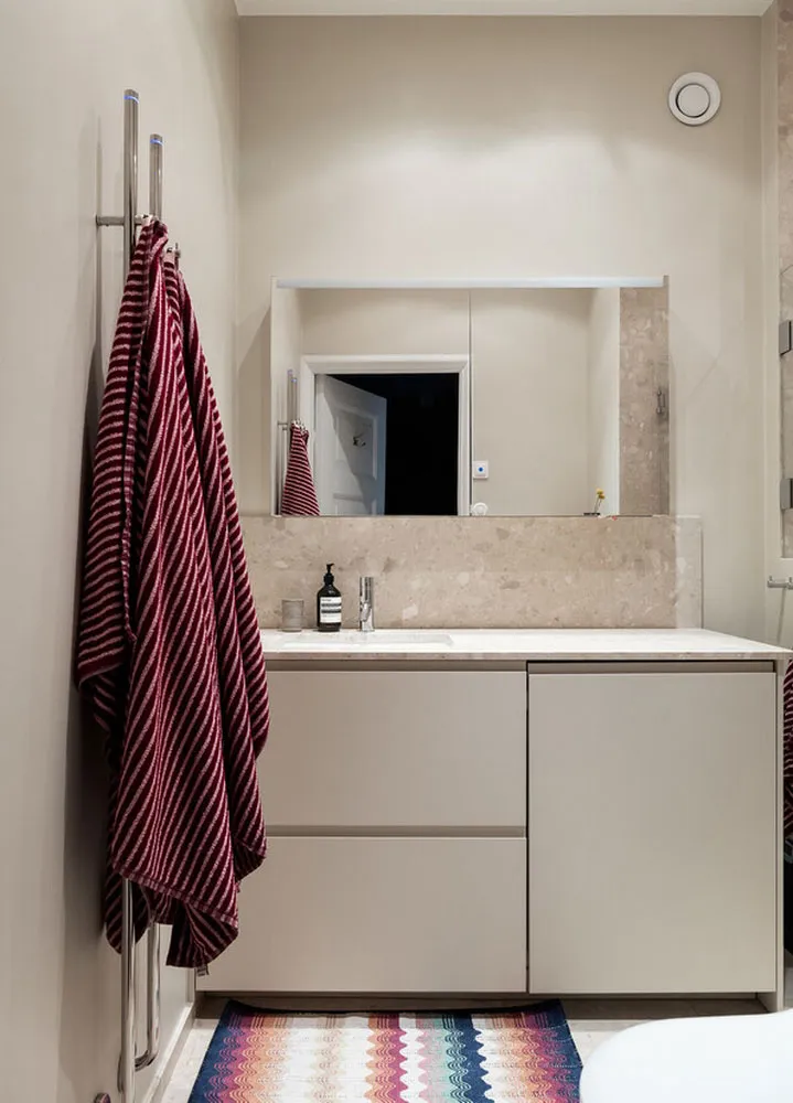 Beaux tons marrons dans le design d'une appartement scandinave - Gallery image 23