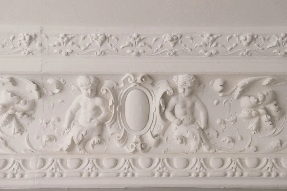 Елегантний білий інтер'єр із стильними темними акцентами (82 кв. м) - Gallery image 5