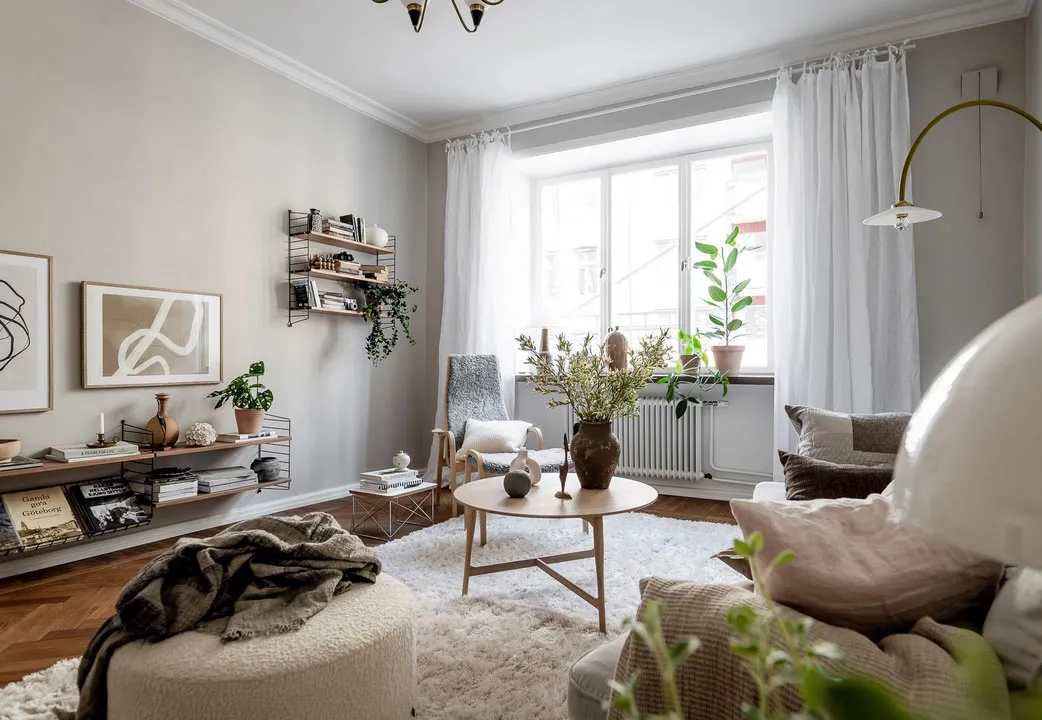 Blütenmuster in der Esszimmer und gemütliche Atmosphäre: Wohnung in Göteborg - Gallery image 9