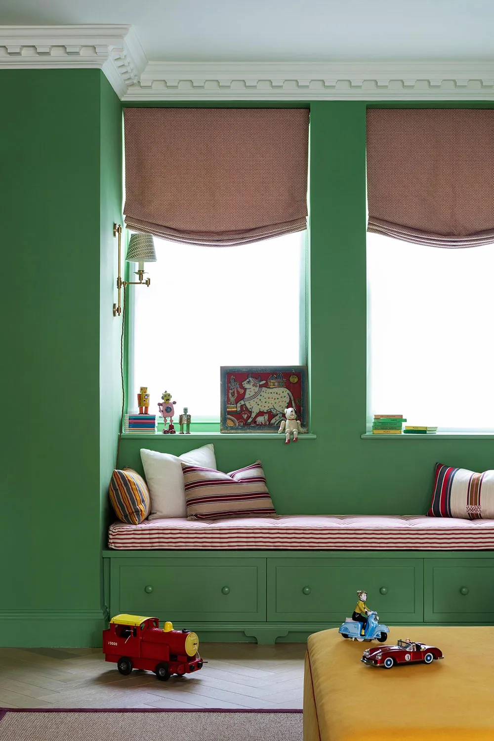 Piękne kolory w designie domu rodzinnego w Anglii - Gallery image 6