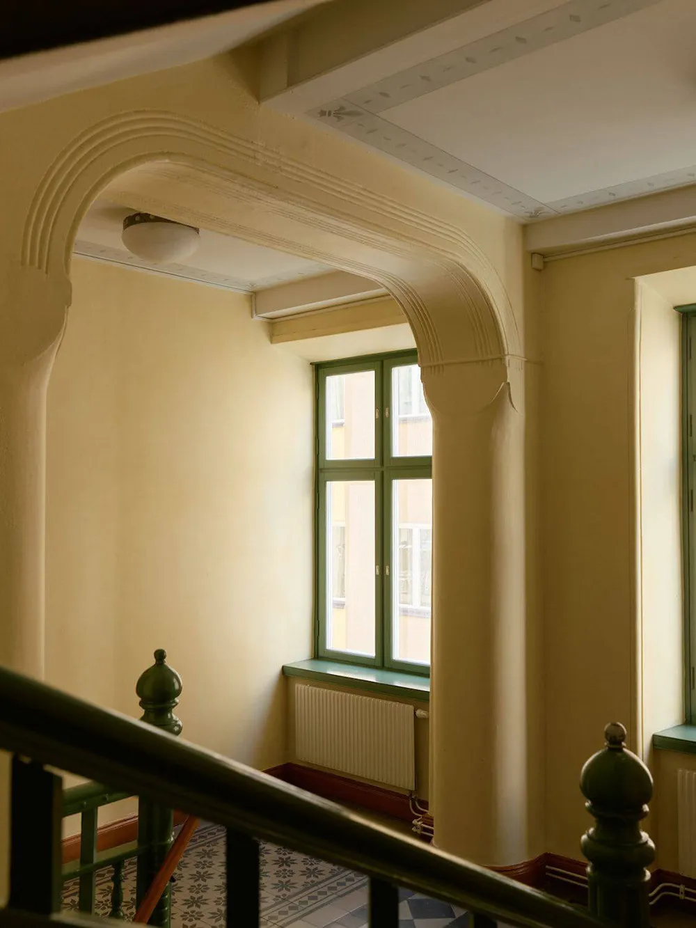 Jasny naścienne dekoracje i eleganckie detale: piękny mieszkanie w Stokholmie (76 m²) - Gallery image 24