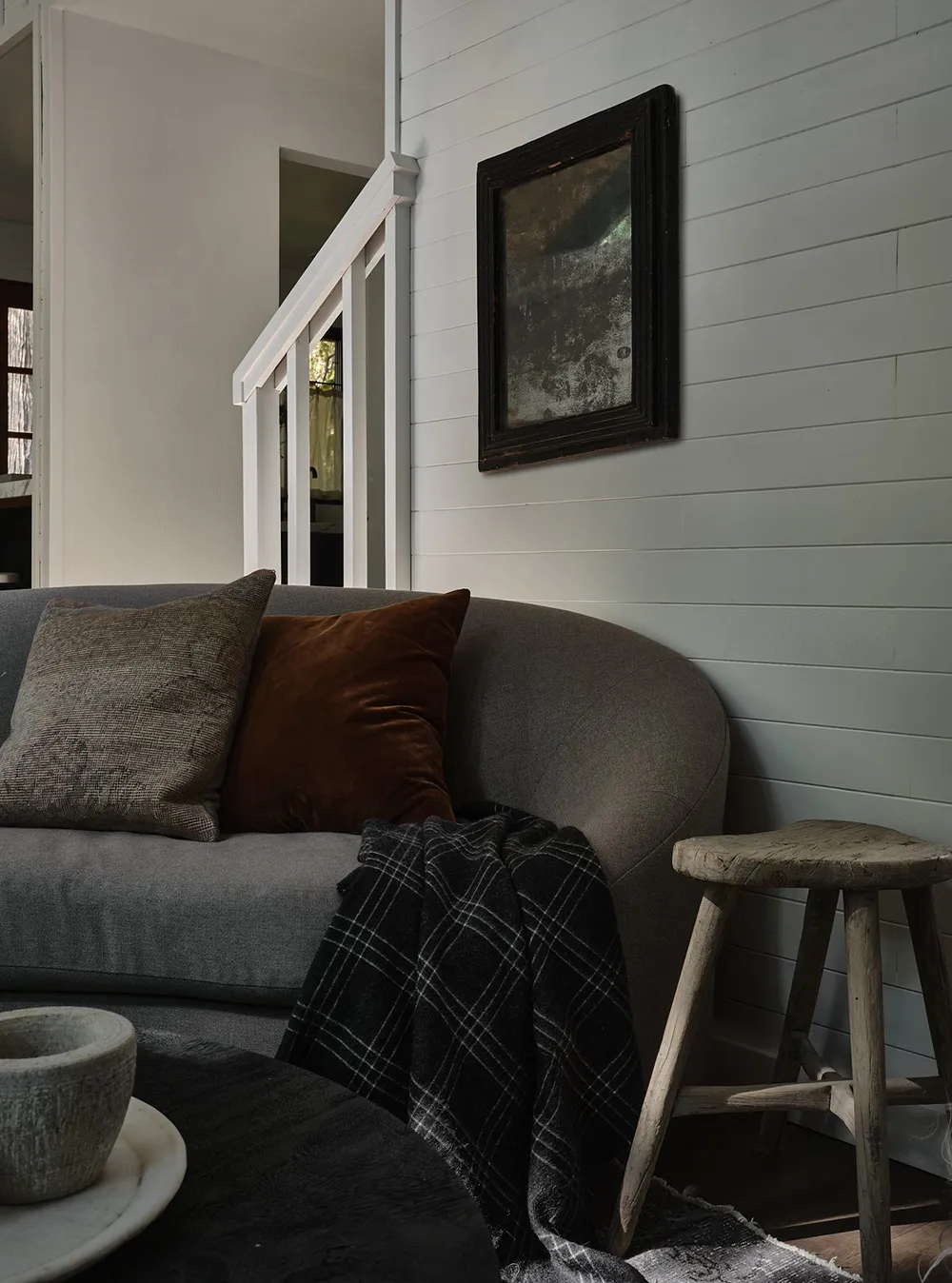 Стильный черный домик, затерянный в лесу - Gallery image 9