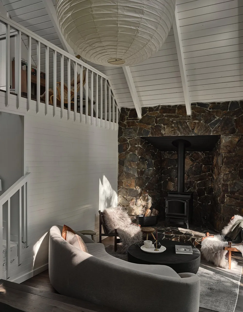 Стильный черный домик, затерянный в лесу - Gallery image 7