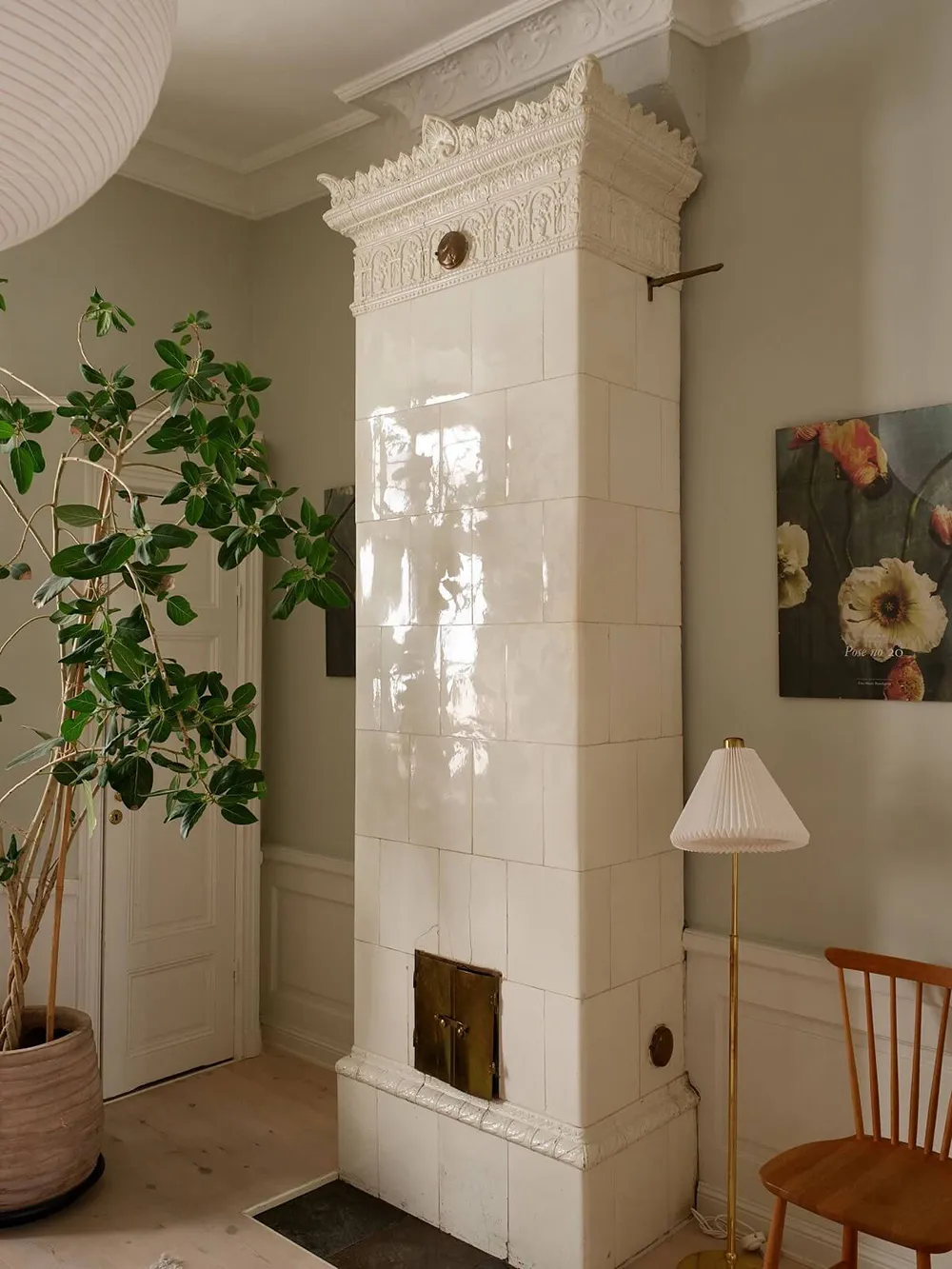 Jasny naścienne dekoracje i eleganckie detale: piękny mieszkanie w Stokholmie (76 m²) - Gallery image 19