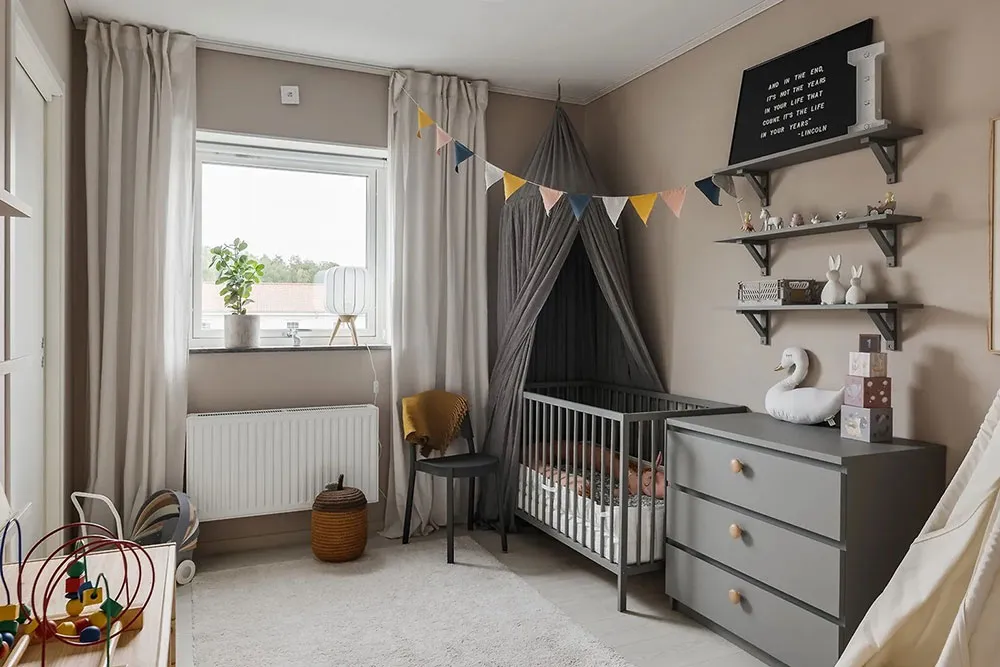 Cottage de campagne moderne avec deuxième lumière en Suède - Gallery image 14