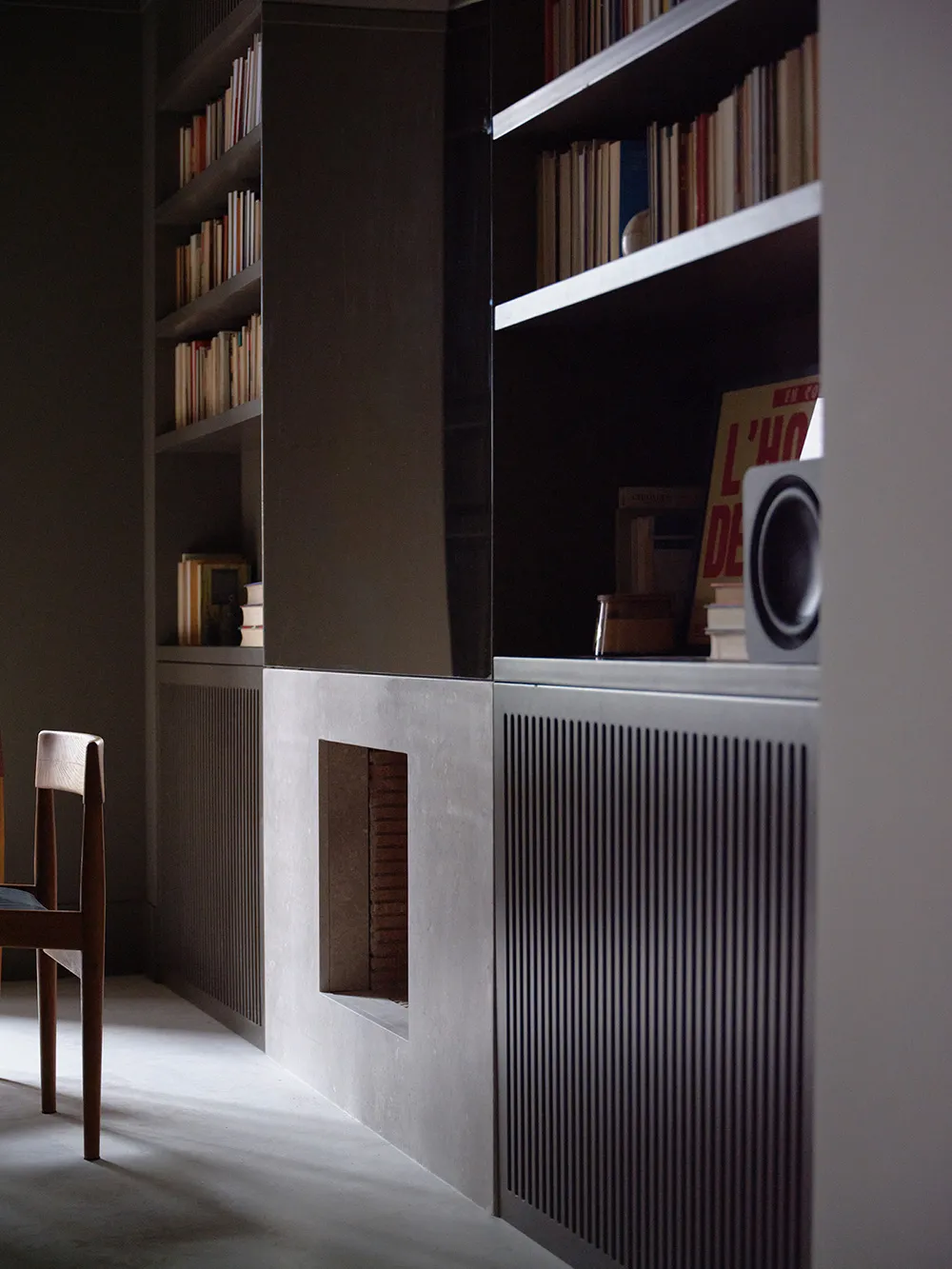 Schönes Kombinations von Beige und Braun in der Gestaltung einer modernen Wohnung in Madrid - Gallery image 5