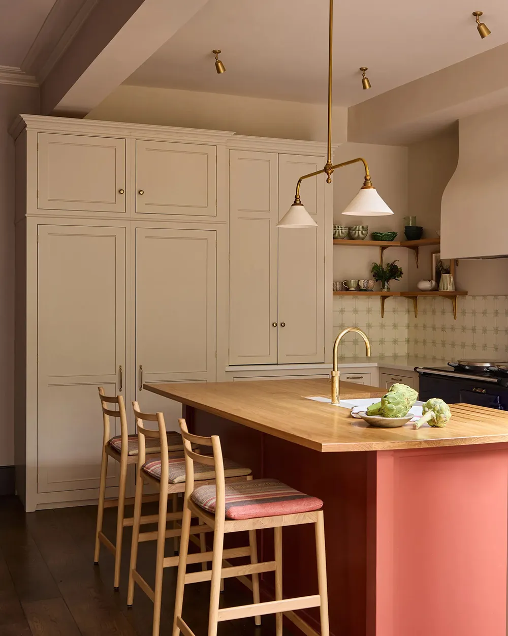 Коллекция абстрактной живописи в дизайне яркого интерьера в Лондоне - Gallery image 6