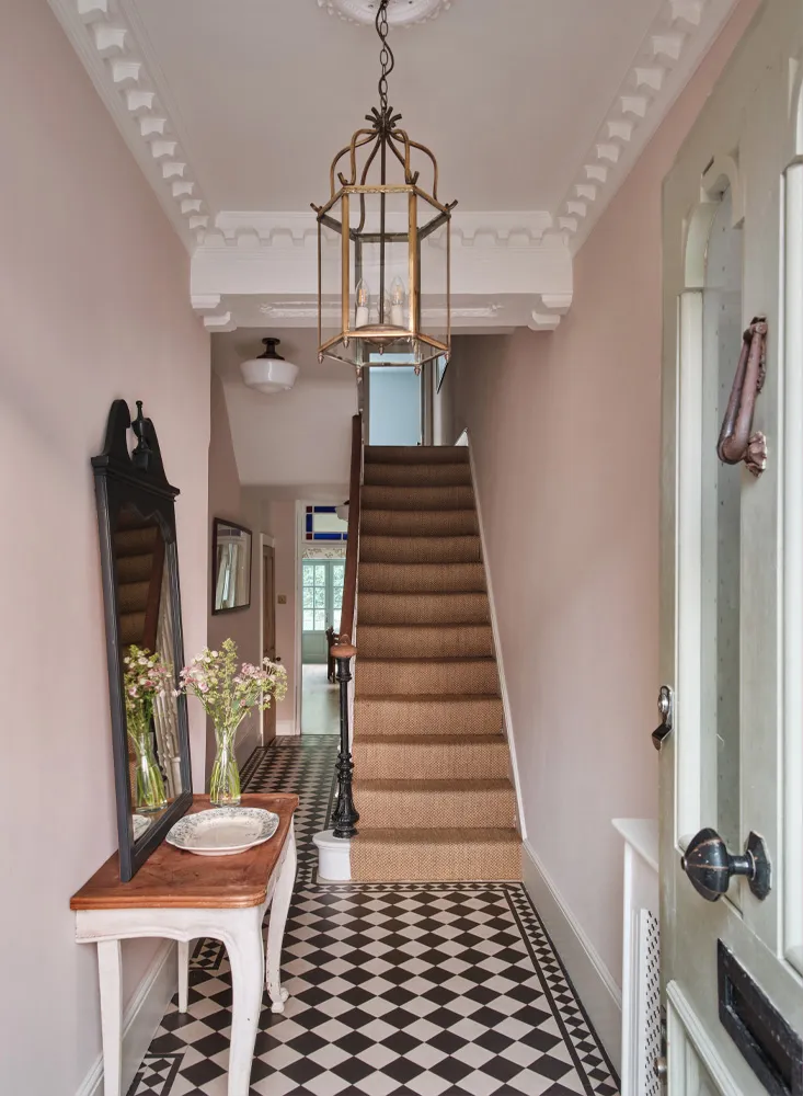 Уютный английский интерьер в прохладных оттенках - Gallery image 18