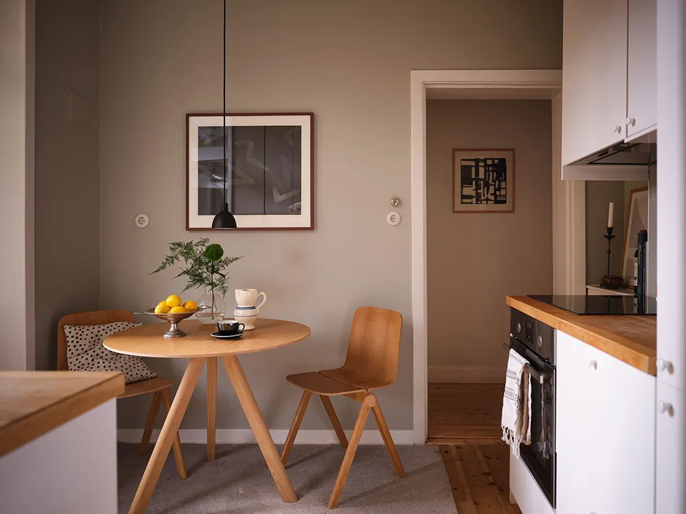 Interior escandinavo tranquilo con suaves notas otoñales en el diseño (67 m²) - Gallery image 13