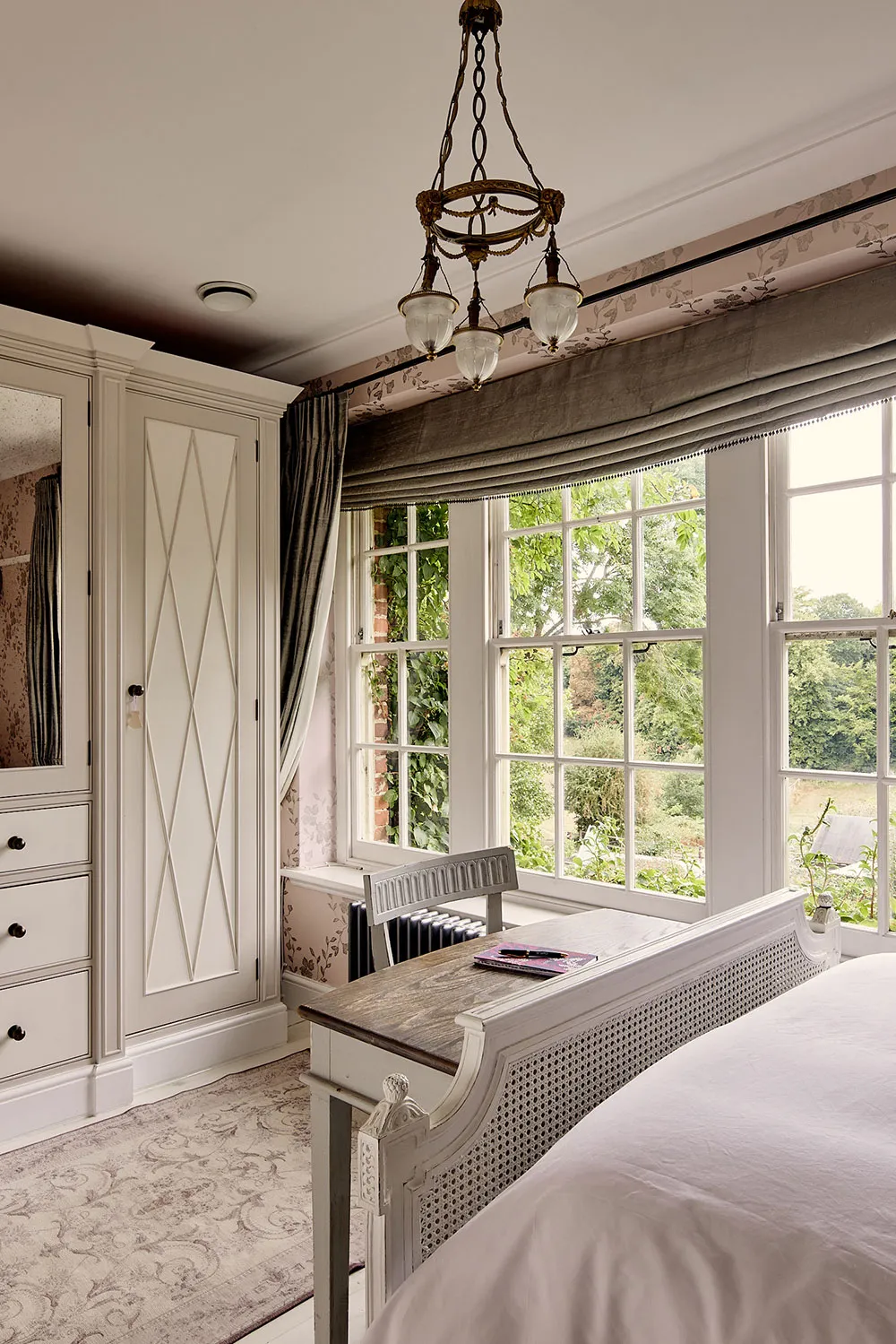 Magnificent Georgian Townhouse of the 18th Century, Enveloped in Greenery - Gallery image 18