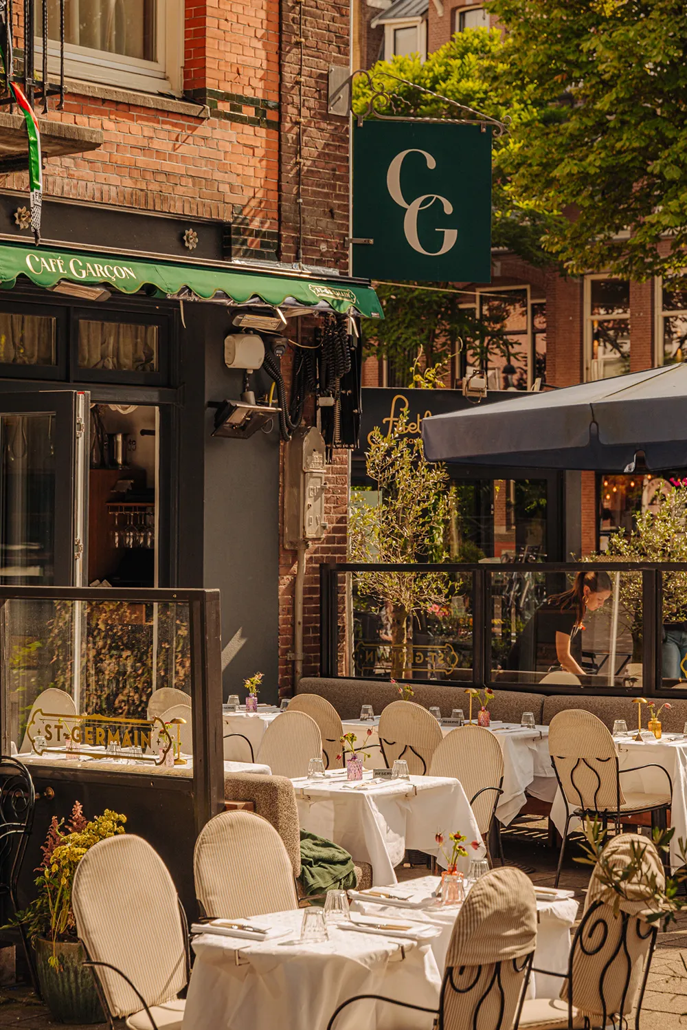 Excelentes apartamentos en Ámsterdam, inspirados en interiores parisinos - Gallery image 29