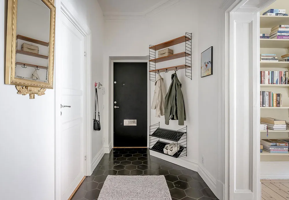 Belles portes noires et teintes intéressantes : appartement à Gothenburg (74 m²) - Gallery image 20