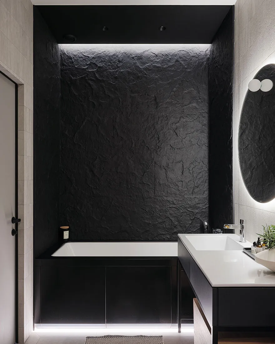 Кровать на подиуме и красный диван: квартира для студента в Санкт-Петербурге (75 кв. м) - Gallery image 13