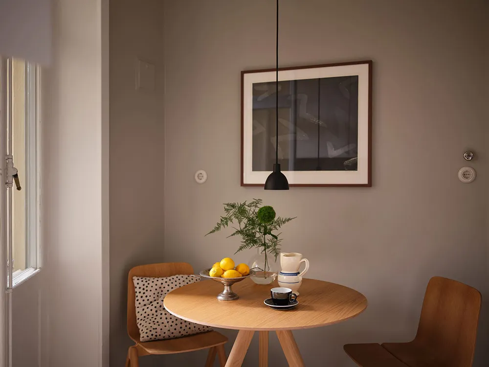 Interior escandinavo tranquilo con suaves notas otoñales en el diseño (67 m²) - Gallery image 12