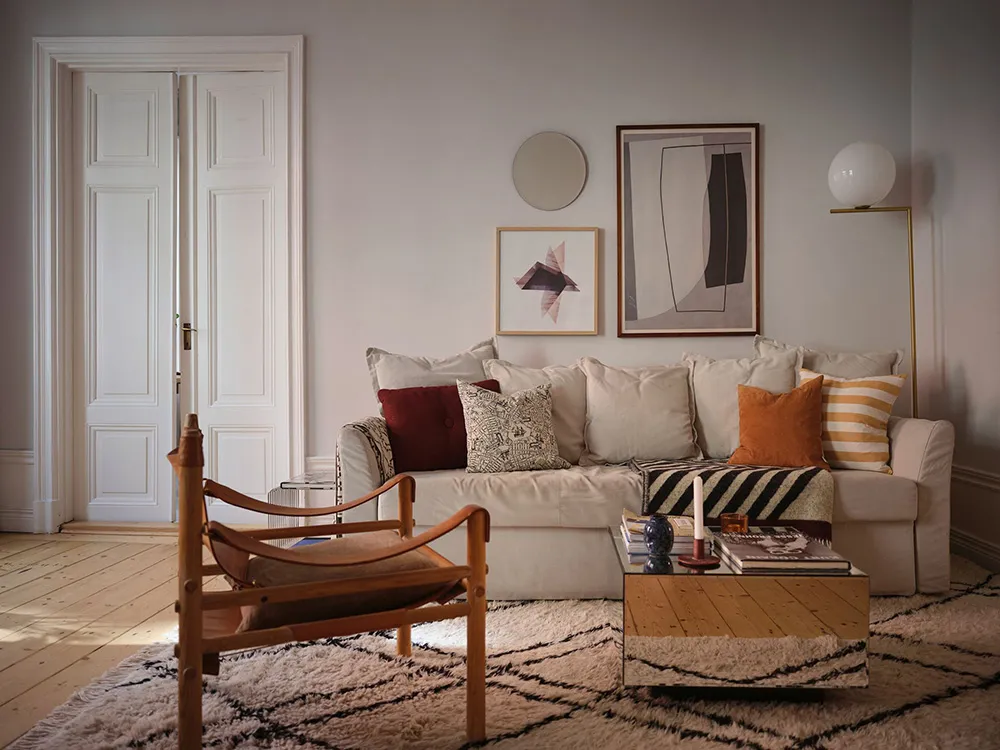 Interior escandinavo tranquilo con suaves notas otoñales en el diseño (67 m²) - Gallery image 2