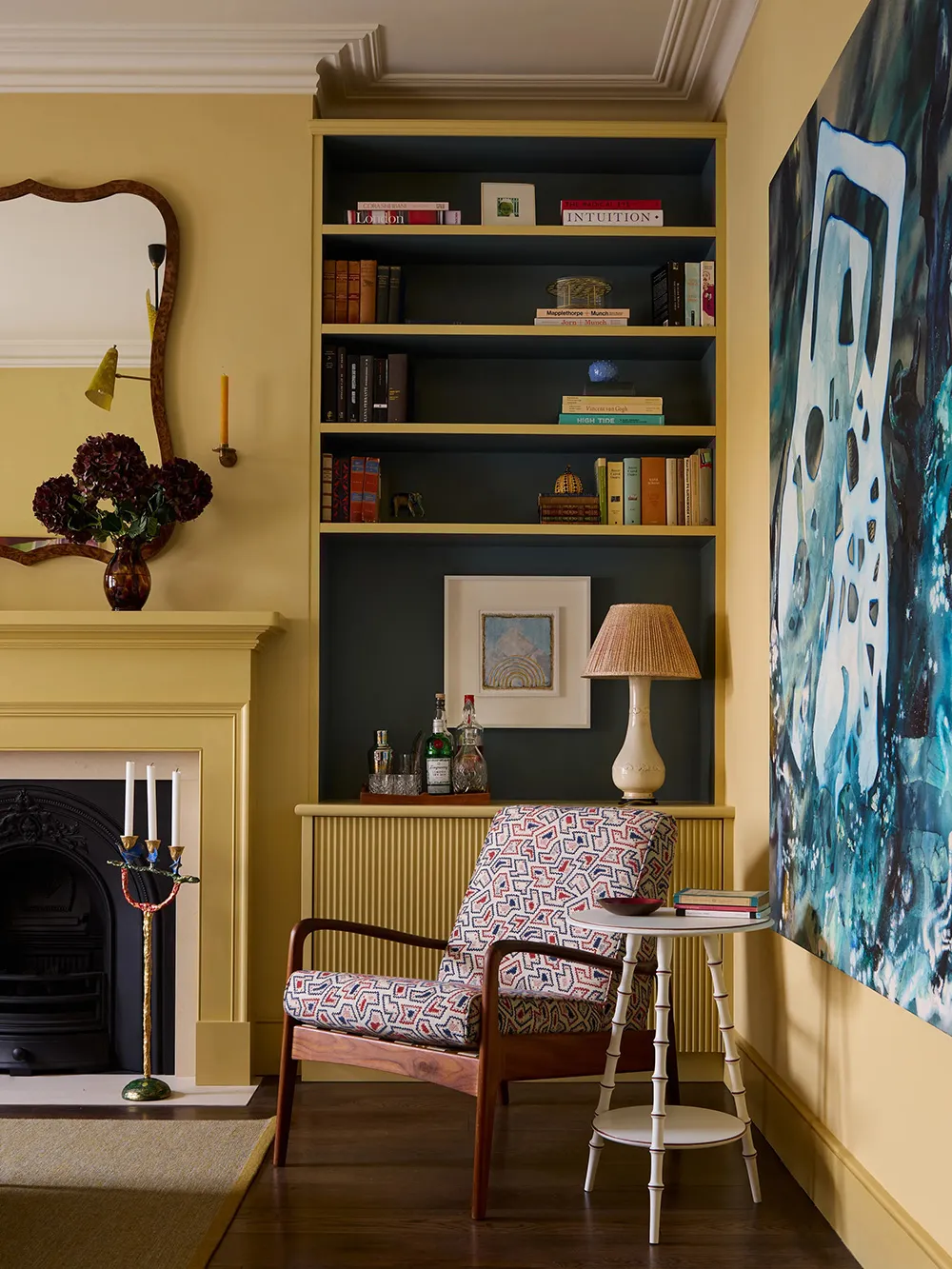 Коллекция абстрактной живописи в дизайне яркого интерьера в Лондоне - Gallery image 2