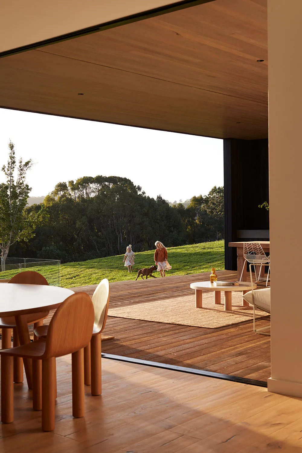 Лёгкий и воздушный натуральный интерьер современного дома в Австралии - Gallery image 16