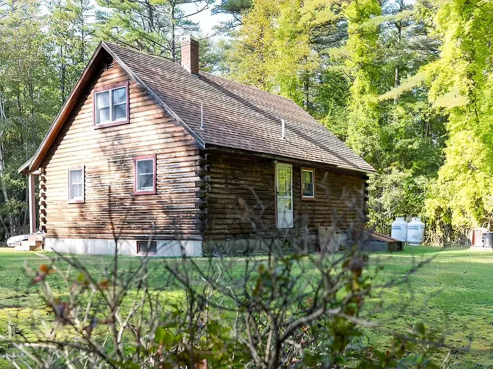 Красивий будинок з бруса в прикордонному Нью-Йорку - Gallery image 14