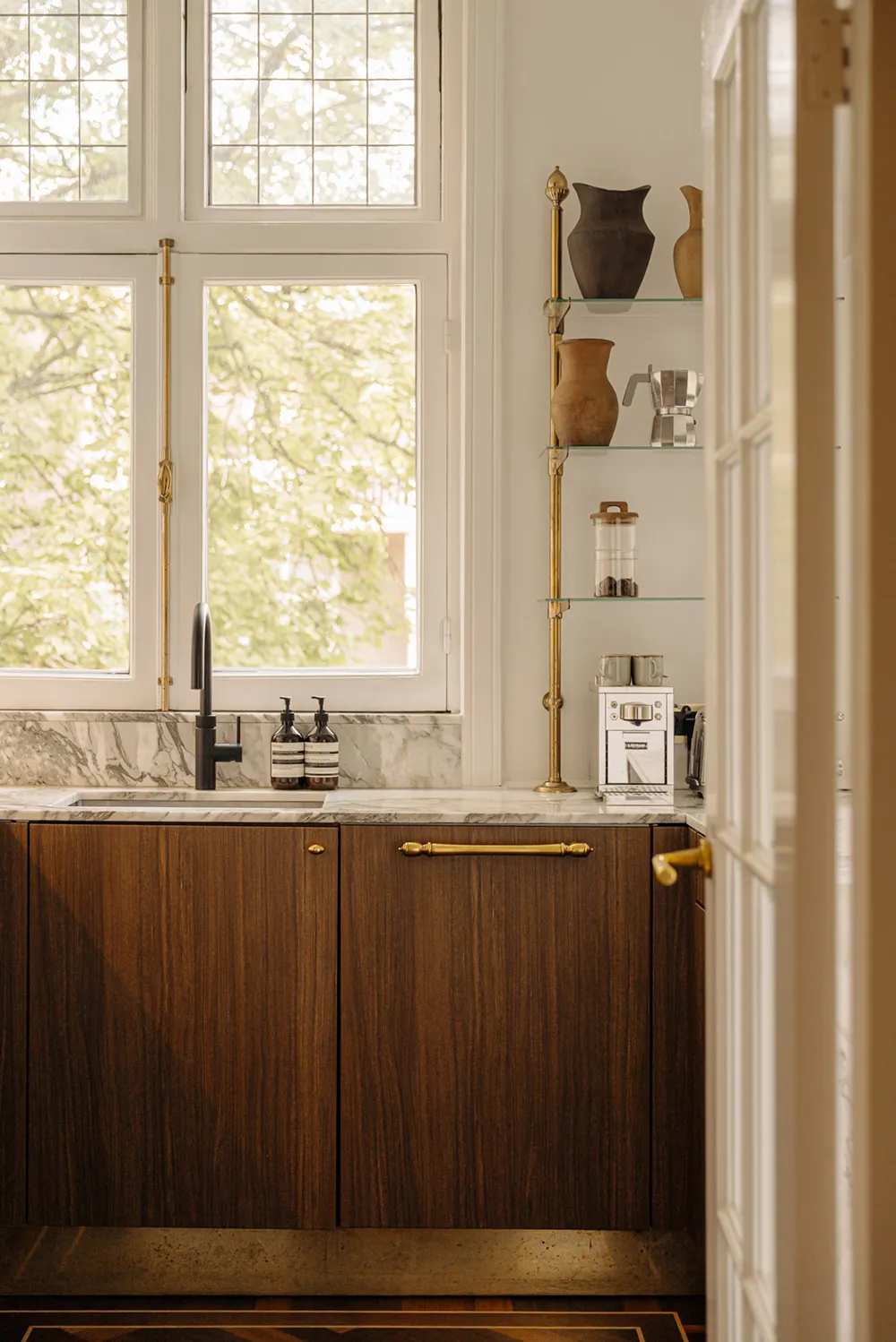 Excelentes apartamentos en Ámsterdam, inspirados en interiores parisinos - Gallery image 13