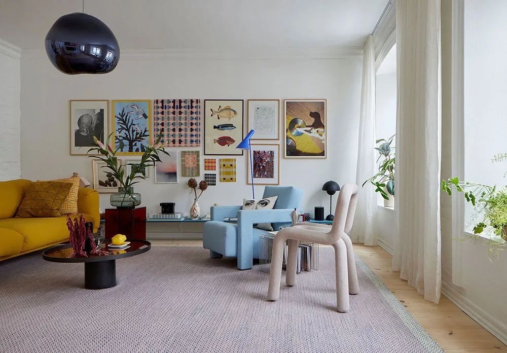 Scandinavie joyeuse : appartement aux couleurs vives et meubles design à Stockholm (64 m²) - Gallery image 2