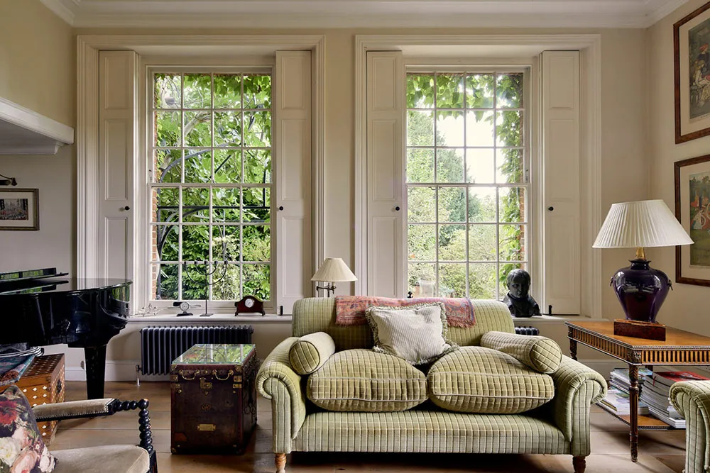 Magnificent Georgian Townhouse of the 18th Century, Enveloped in Greenery - Gallery image 3