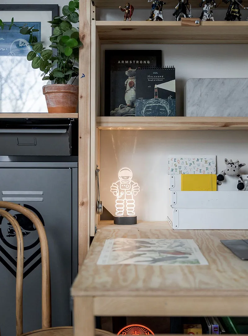 スウェーデンにある73平方メートルの魅力的なロフト付きアパートのデザインにおける様々なスタイルの要素 - Gallery image 29