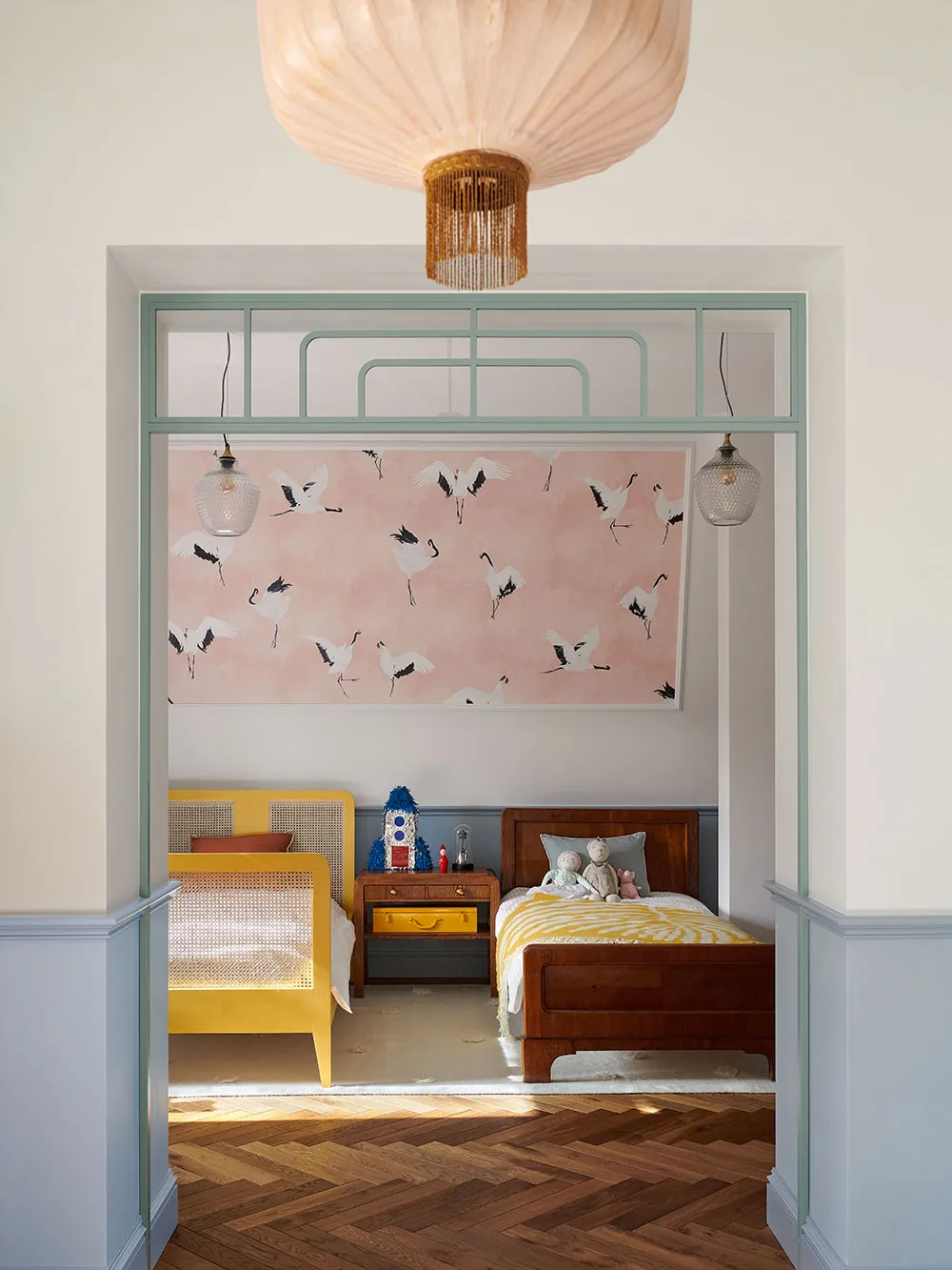 Kolorowy design w wygodnym domu w stylu art-deco w Warszawie - Gallery image 15