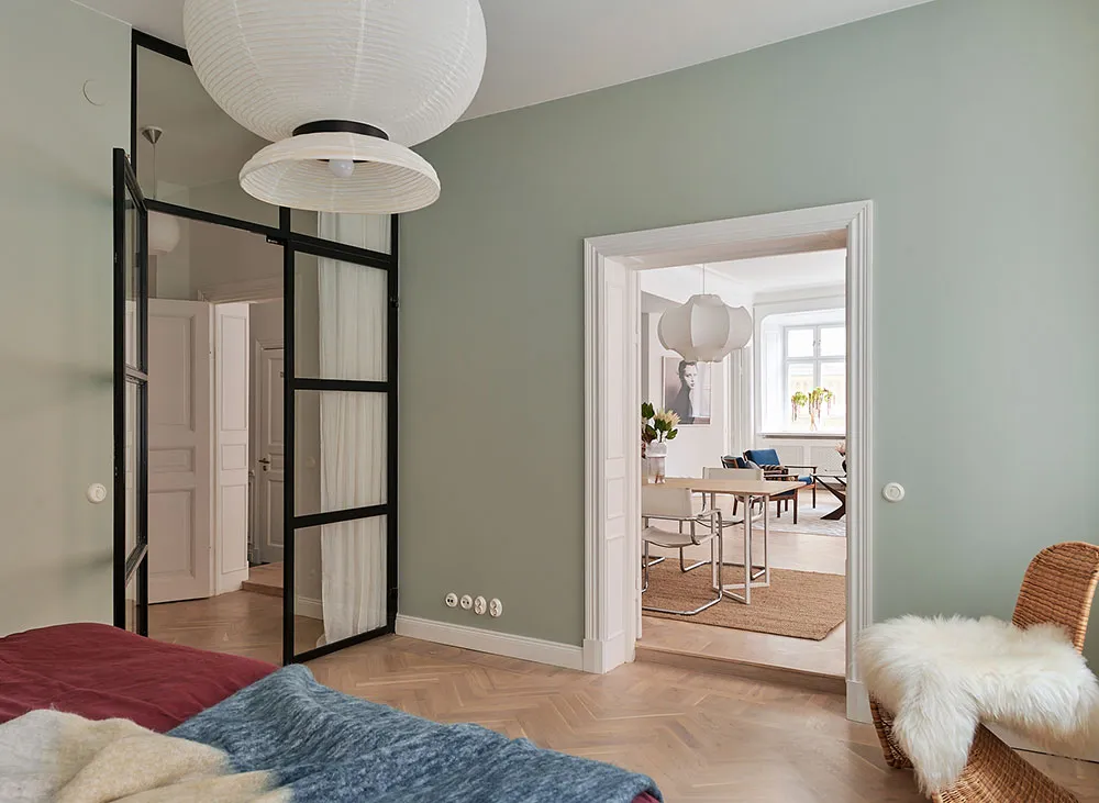 Skandynawski minimalizm z kolorowymi akcentami - Gallery image 18