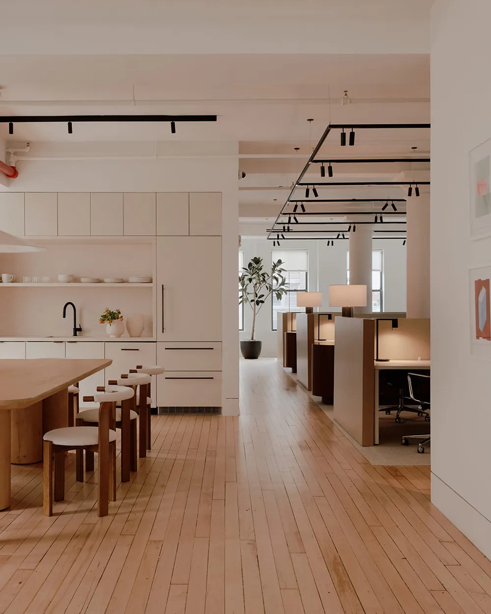 Современный офис, который вдохновляет - Gallery image 18