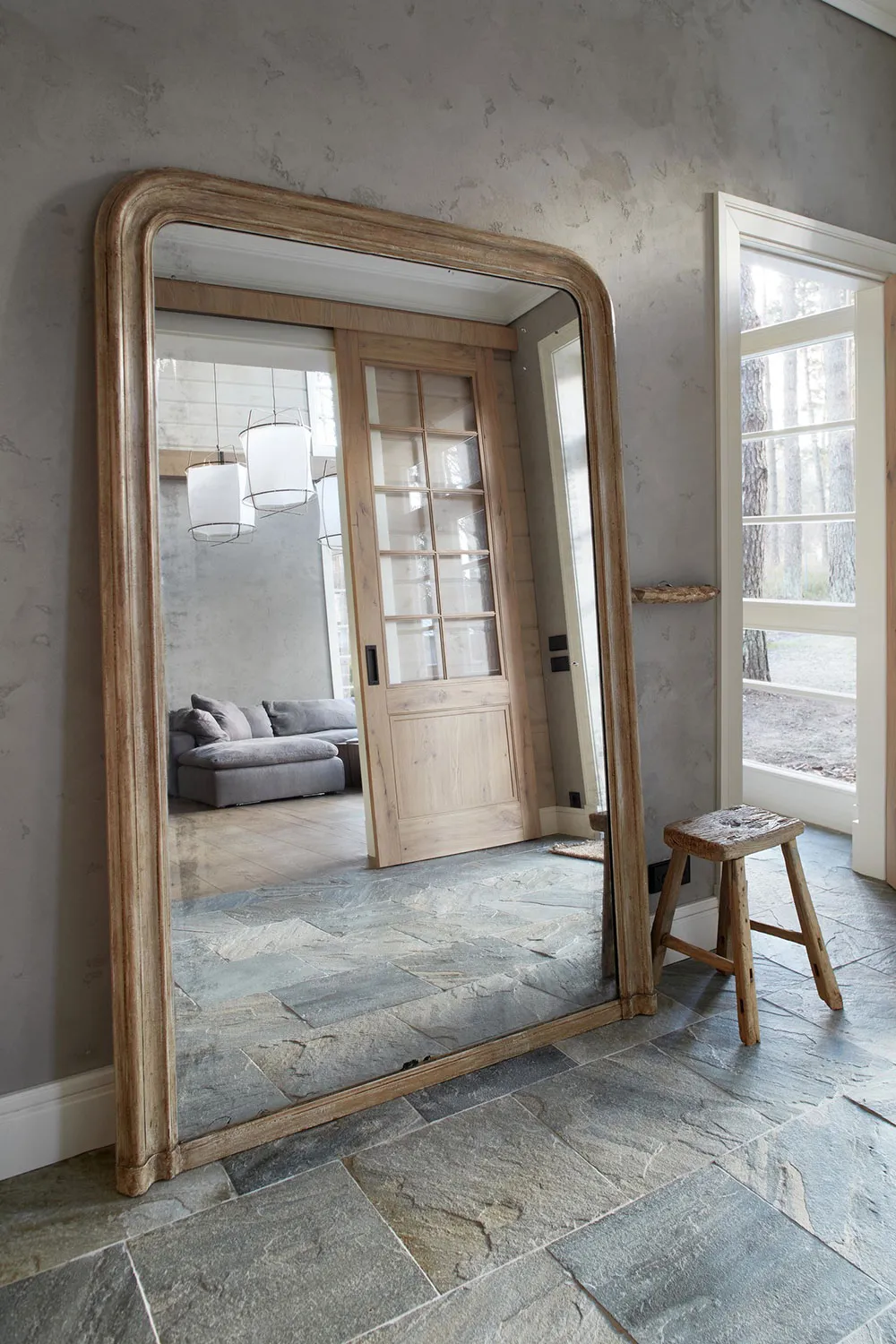 Дерев'яний будинок із спокійними природними інтер’єрами біля Різького заливу - Gallery image 9