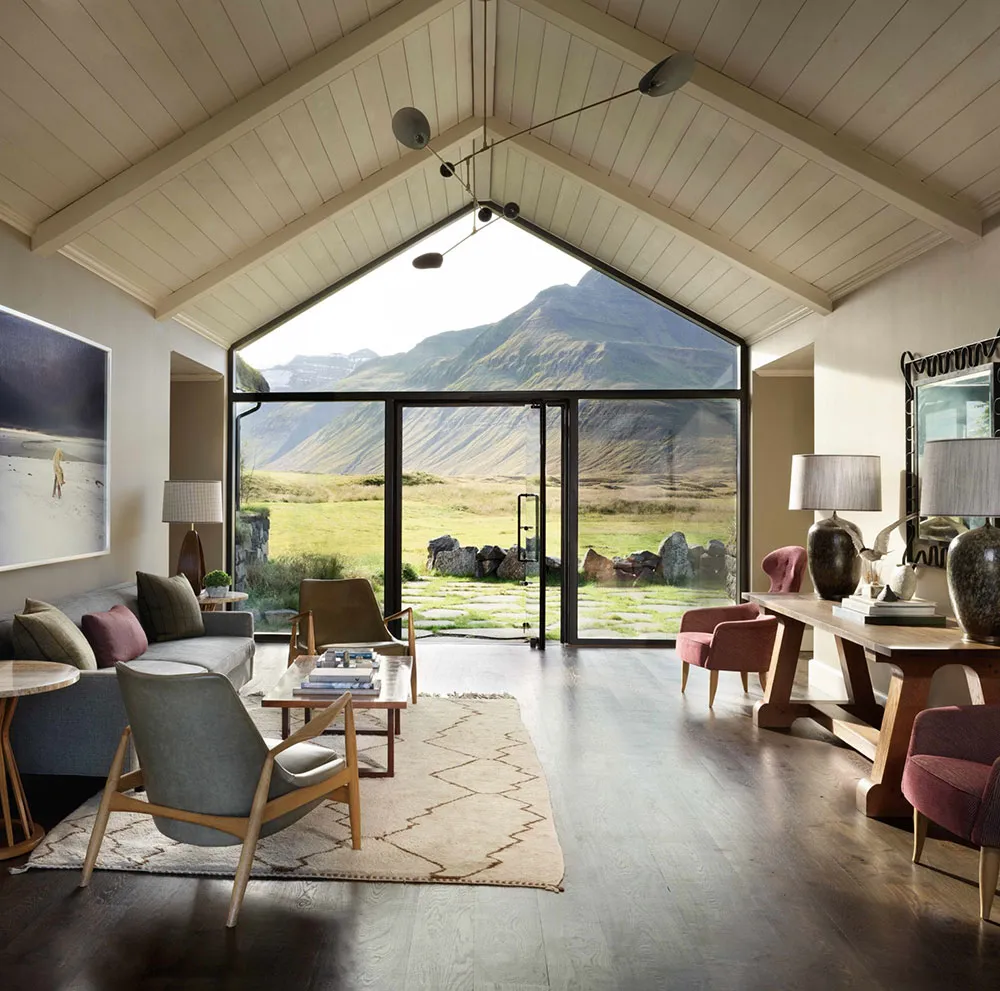 Le cocon nordique rigoureux : un merveilleux et isolé hôtel Deplar Farm en Islande - Gallery image 7