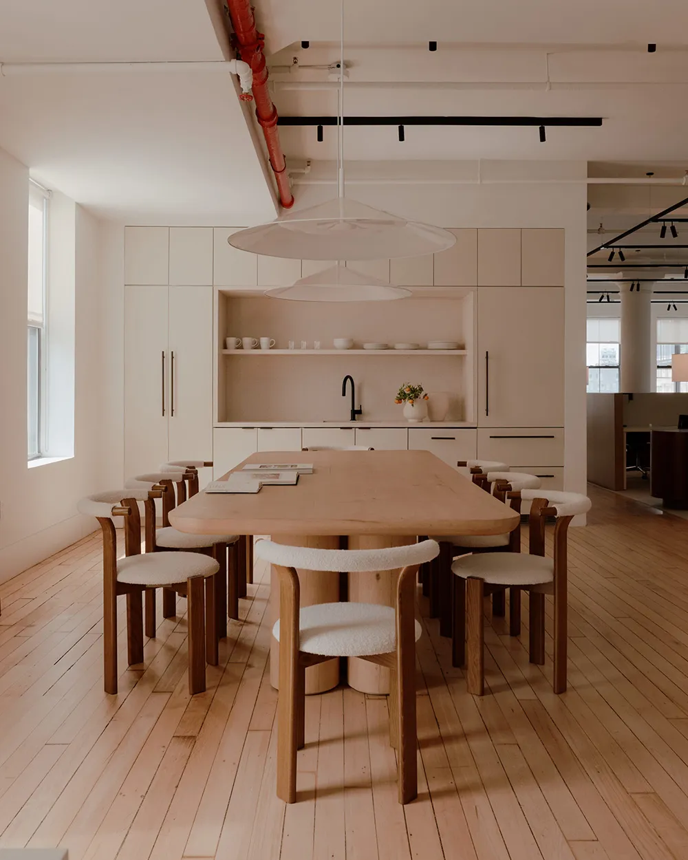 Современный офис, который вдохновляет - Gallery image 12