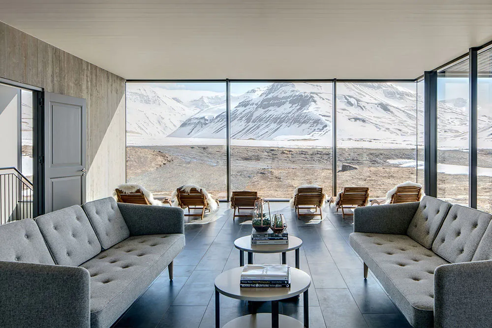 Le cocon nordique rigoureux : un merveilleux et isolé hôtel Deplar Farm en Islande - Gallery image 10