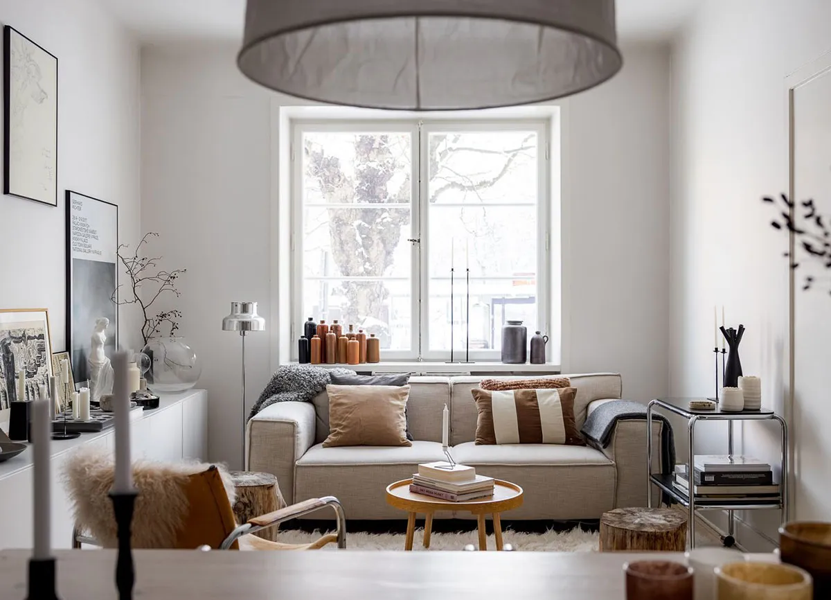 Warm Notes in the Interior of a Compact Apartment with a Through Living Room (61 sq. m) - Gallery image 3