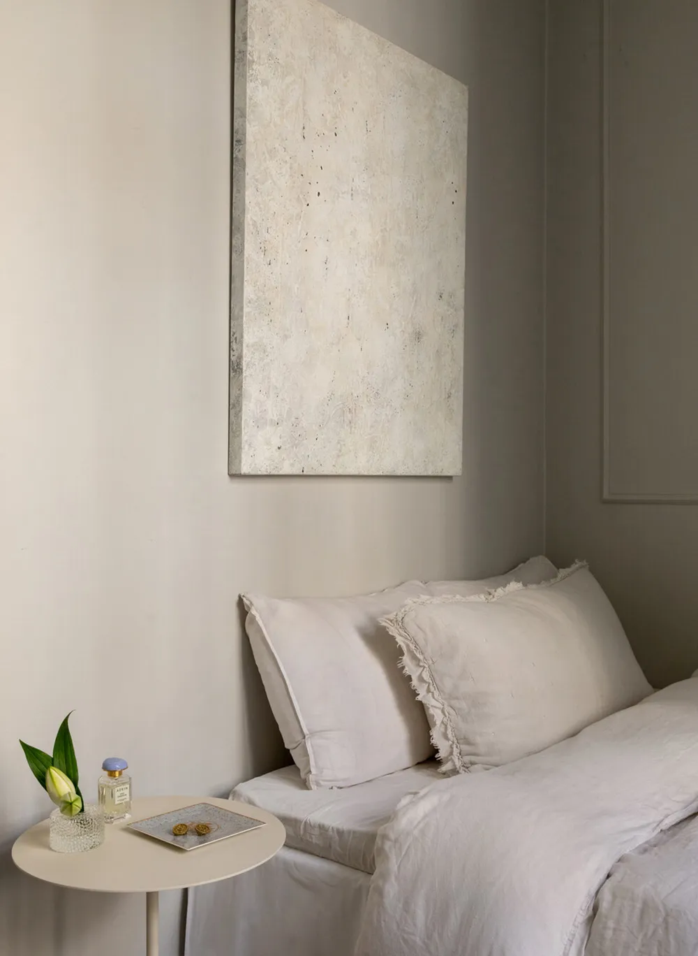 स्वीडन में एक असामान्य छोटा अपार्टमेंट, जिसमें अलग बेडरूम है (29 वर्ग मीटर) - Gallery image 9