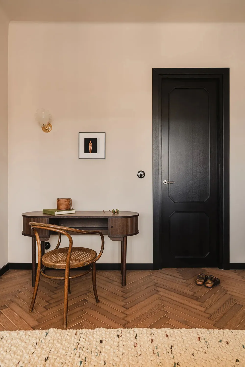 Convenient Layout and Stylish Design: Renovation of a Small Apartment in Warsaw - Gallery image 9
