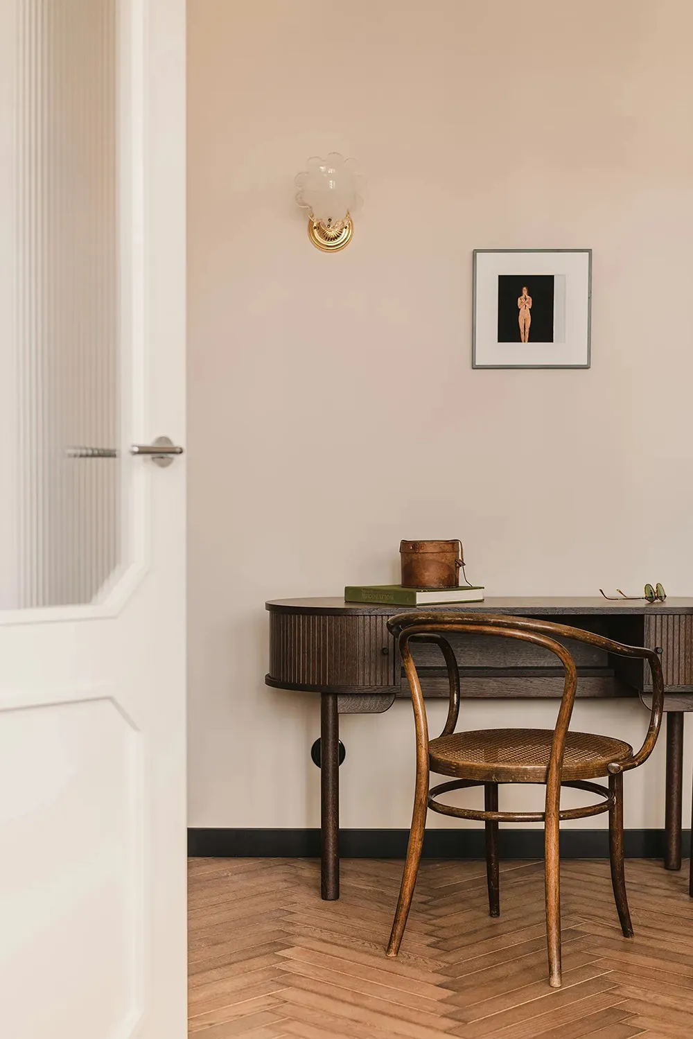 Convenient Layout and Stylish Design: Renovation of a Small Apartment in Warsaw - Gallery image 10