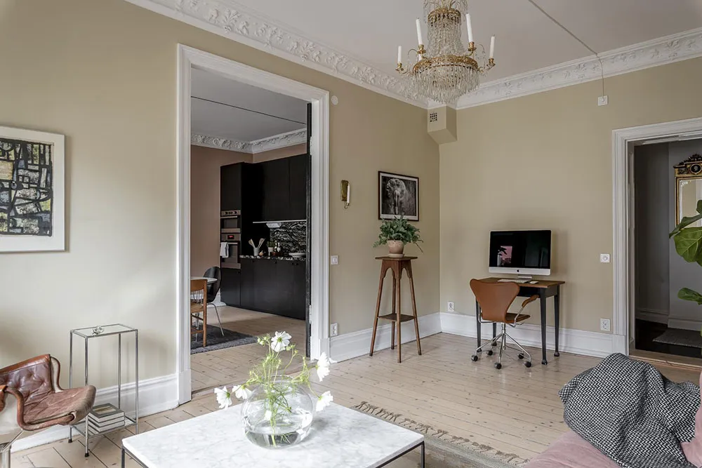 Belles portes noires et teintes intéressantes : appartement à Gothenburg (74 m²) - Gallery image 24